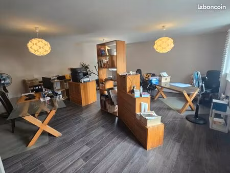 bureau meublé 40 m² – centre châteauneuf-de-galaure