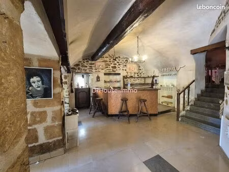 maison 14 pièces 360 m²