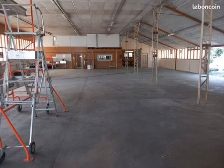 entrepôt ou local 800m² à louer