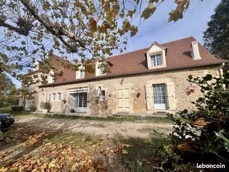 propriété 10 pièces 286 m²