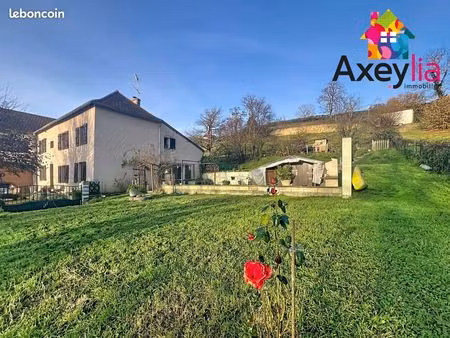 maison 9 pièces 268 m²