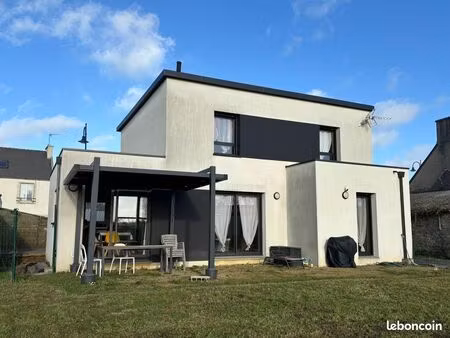 propriété 6 pièces 121 m²