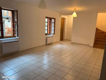 vend maison de village