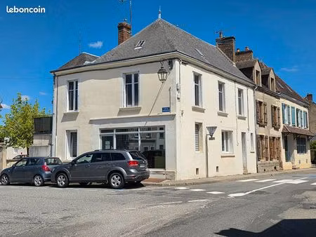 immeuble 6 pièces 112 m²