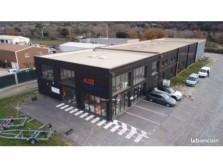 local commercial/atelier