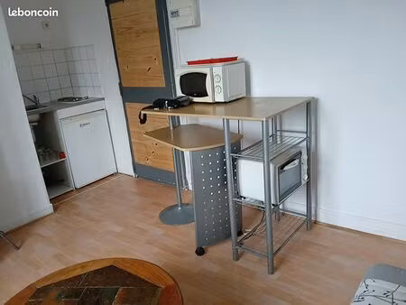 studio meuble et equipe