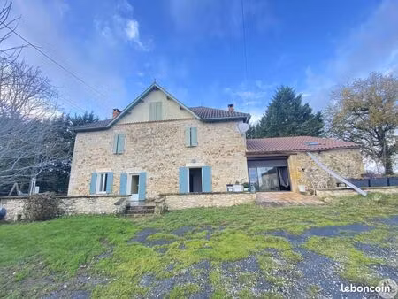 maison 11 pièces 375 m²