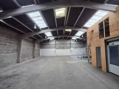 local bureaux 400 m²