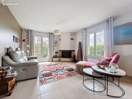 propriété 7 pièces 151 m²