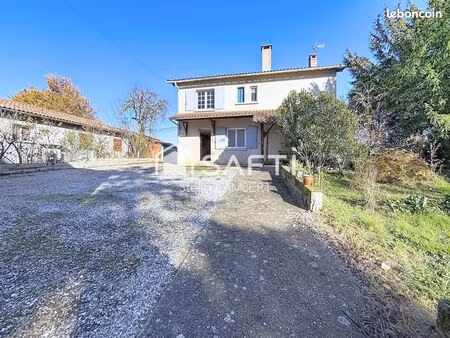 propriété 5 pièces 132 m²