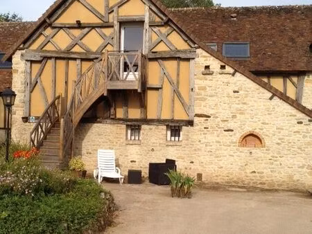 appartement 3 pièces env. 75 m 2 dans corps de ferme restauré