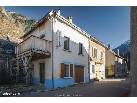 local 141 m² entraigues