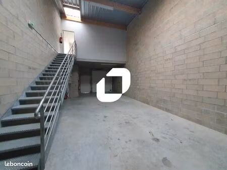 local d'activité 119 m²