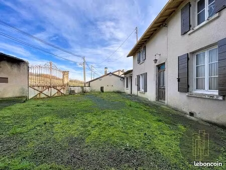 maison 6 pièces 228 m²