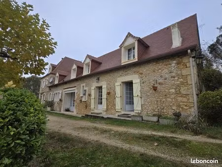 maison 12 pièces 241 m²