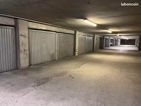 garage box fermé sécurisé hyper centre