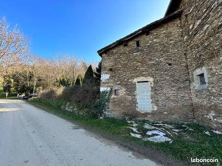 maison 5 pièces 236 m²