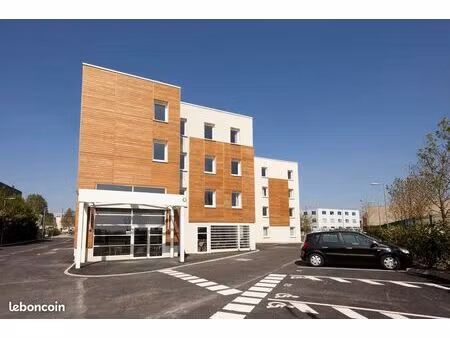 studio 1 pièce 29 m²