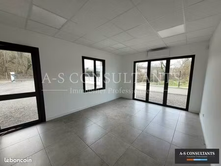 bureaux 100 m² nivolas vermelle