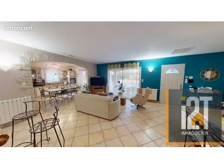 villa 4 pièces 123 m²