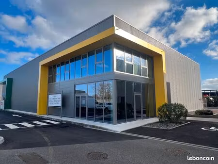 a louer commerce/entrepots 450m2
