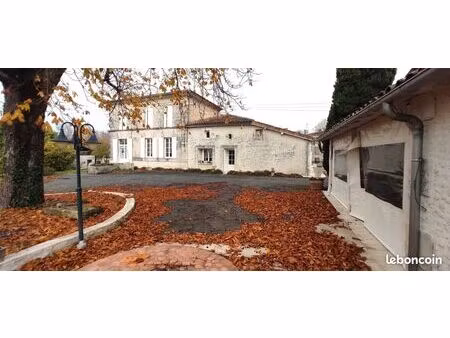 maison 7 pièces 180 m²