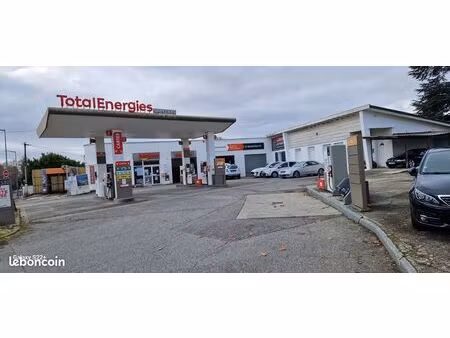 station service + garage murs et fonds