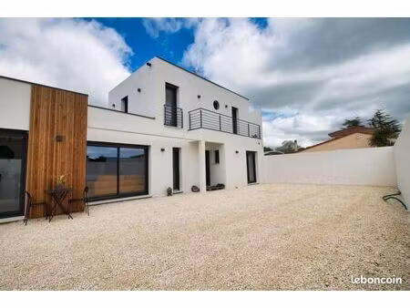 maison 4 pièces 125 m²