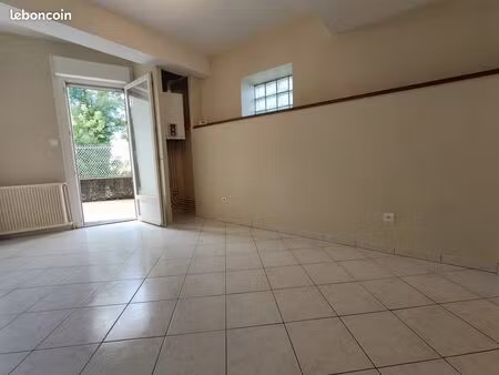 t2 de 44m² d’une grande maison