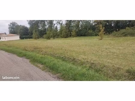 terrain à escatalens