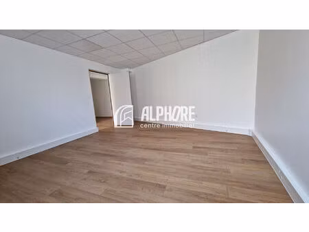 a louer - local commercial la plaine sur mer 1 pièce(s) 26 m2 - centre ville