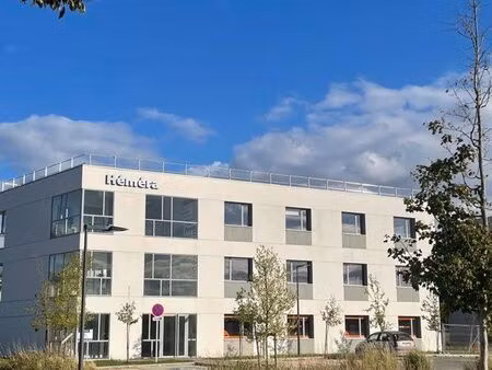 plateau à aménager – 235 m² divisible – r+1 avec ascenseur – zac porte des pyrénées direct