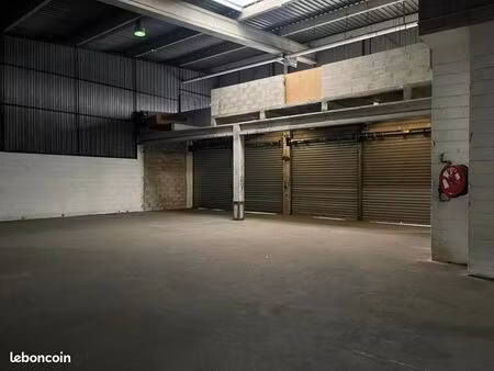local industriel 865 m²