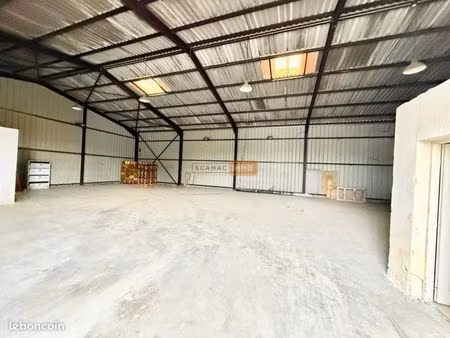 local industriel 300 m²