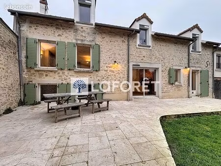 maison 6 pièces 160 m²