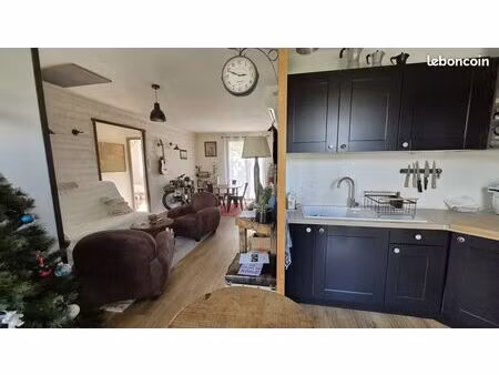 villa t4 rénovée sur 800m² avec piscine bois