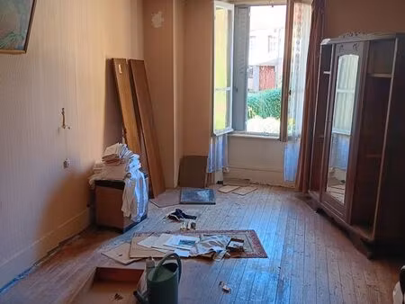 maison 8 piéces à champlitte