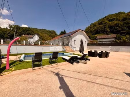 propriété 15 pièces 490 m²