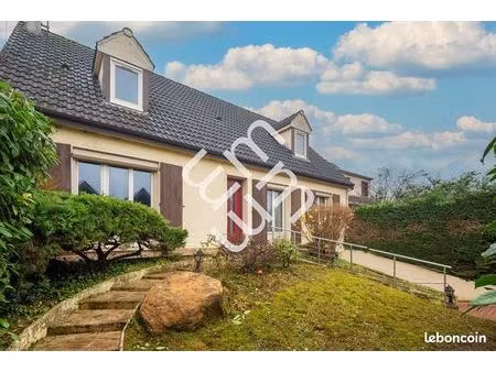 maison 6 pièces 141 m²