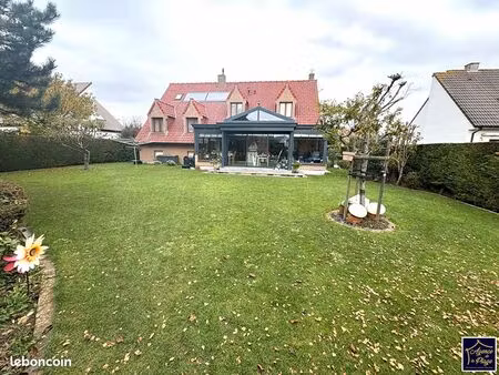 maison 8 pièces 191 m²