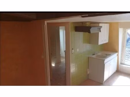 location appartement 2 pièces 42 m² à lézinnes (89160)