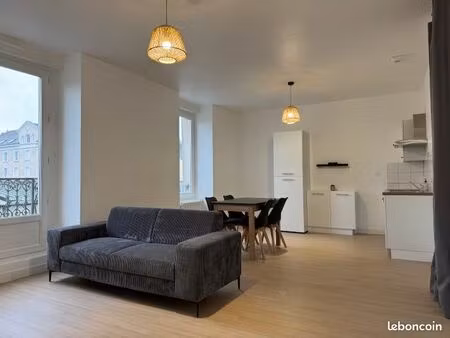 location appartement t3 bis meublé - 62 m² - saint-méen-le-grand