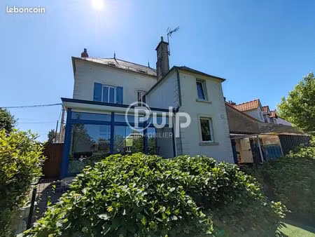 maison 6 pièces 221 m²