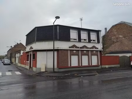 maison individuelle jardin véranda terrasse double garage 5 chambres