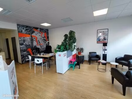 bureaux 183 m² estaires
