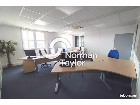 bureaux 230 m²