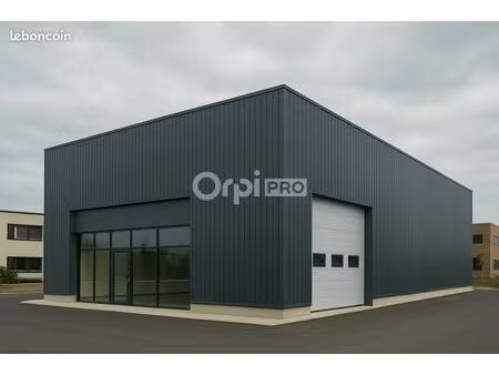 local d'activité 1 027 m²