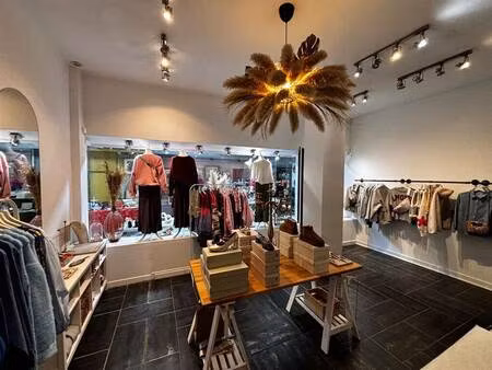 local d'activités à vendre