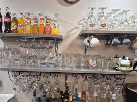 restaurant bar restauration rapide sur place ou à emporter