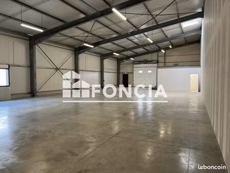 local commercial 399 m²